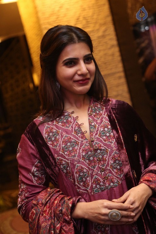 Samantha at Remo Audio Launch - 22 / 54 photos