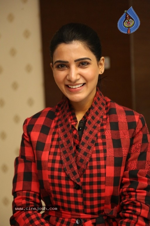 Samantha At U Turn Movie Success Meet - 13 / 17 photos