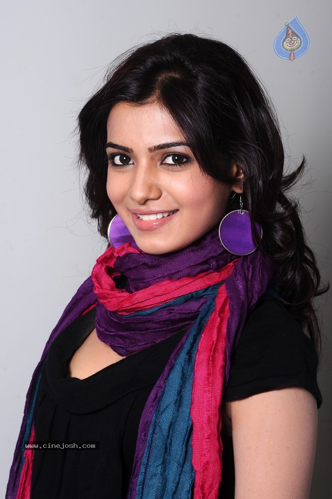 Samantha Hot Photo Gallery - 23 / 145 photos