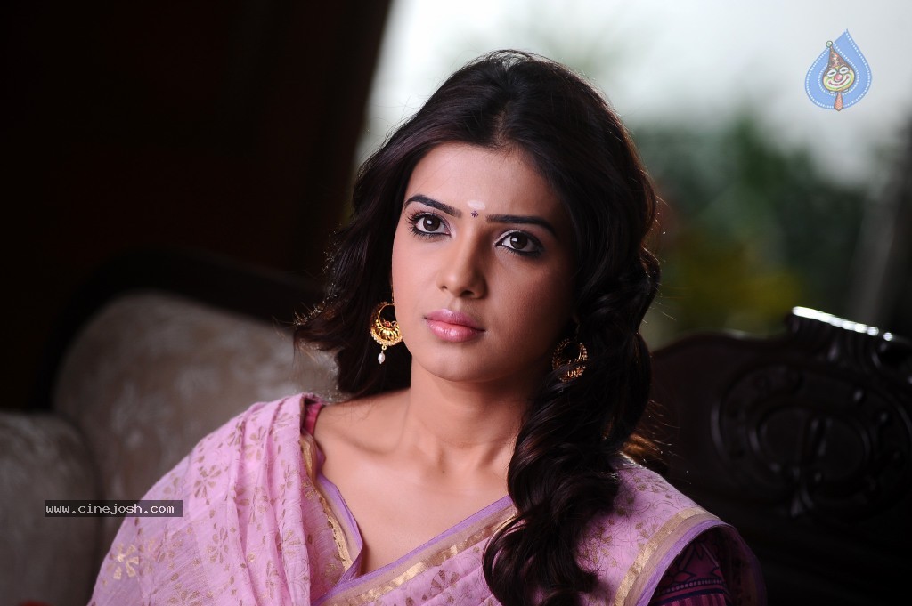 Samantha Hot Photo Gallery - 54 / 145 photos