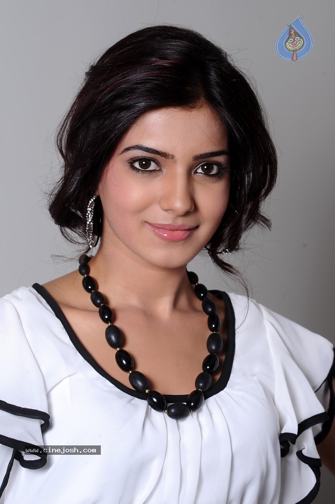 Samantha Hot Photo Gallery - 72 / 145 photos