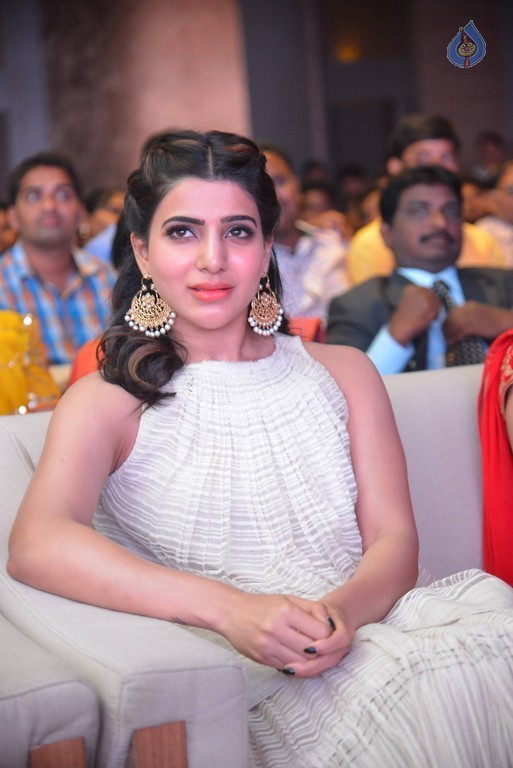 Samantha Images - 33 / 42 photos