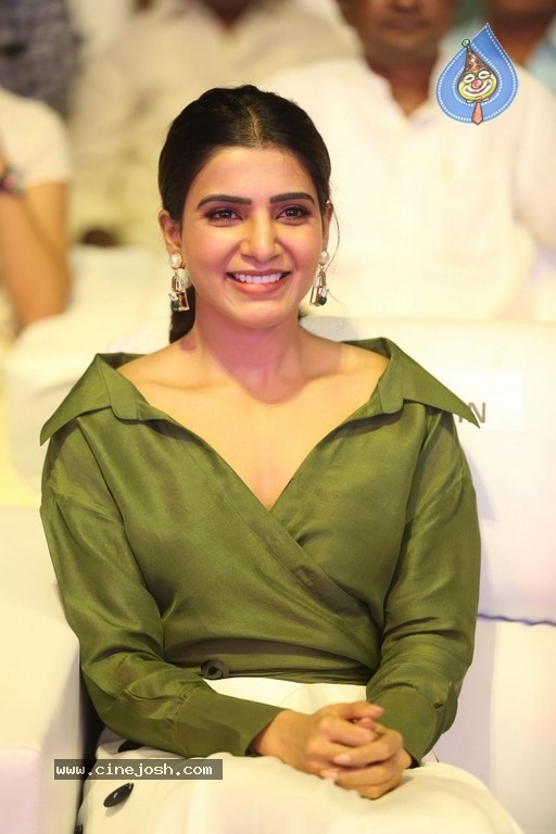 Samantha New Gallery - 6 / 14 photos