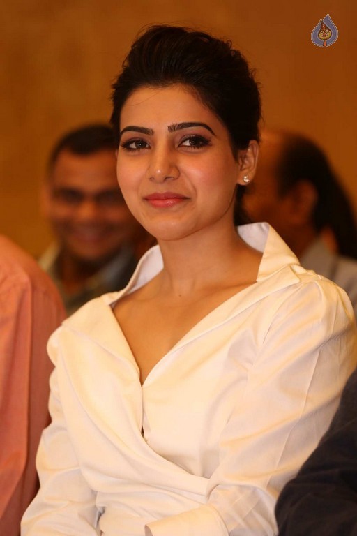 Samantha New Images - 34 / 42 photos