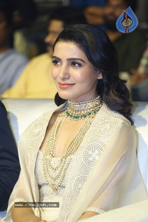 SAMANTHA Photos - 10 / 21 photos