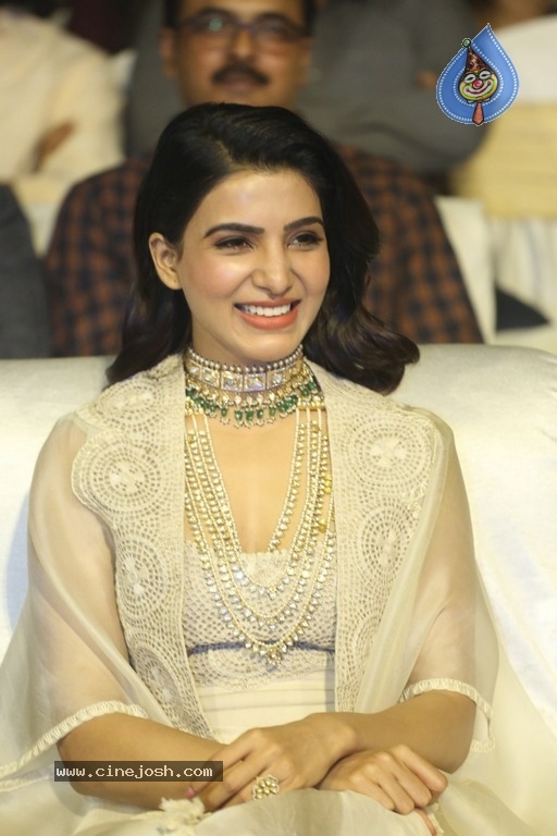 SAMANTHA Photos - 14 / 21 photos