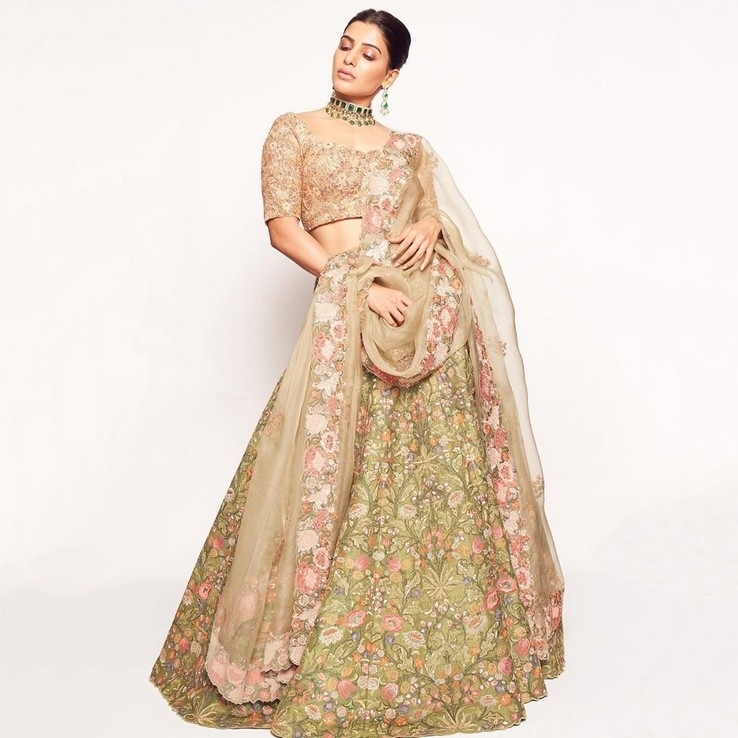 Samantha Photos - 6 / 16 photos