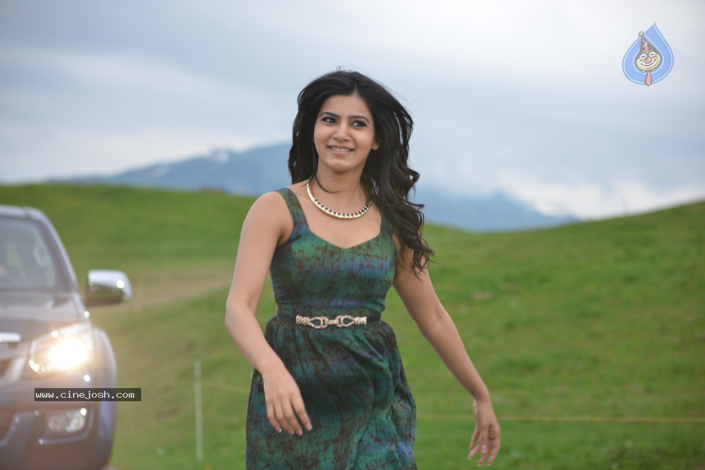 Samantha Stills - 7 / 18 photos