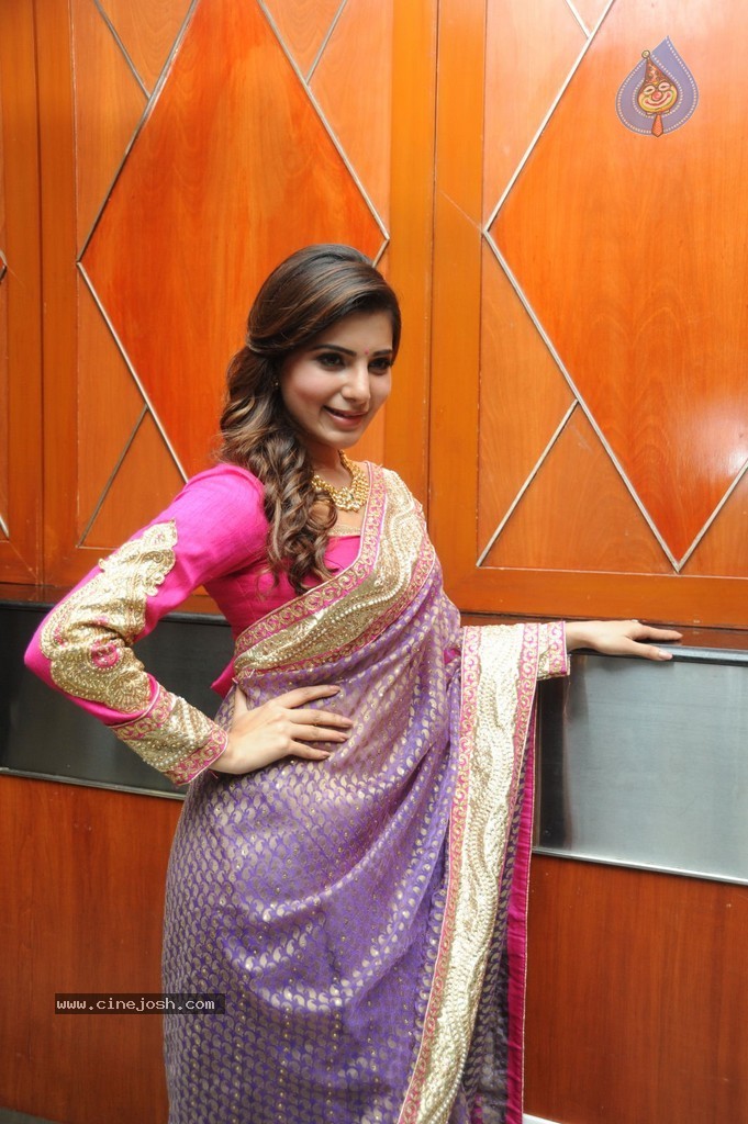 Samantha Walks the Ramp at Surat Dreams Fashion Show - 24 / 39 photos