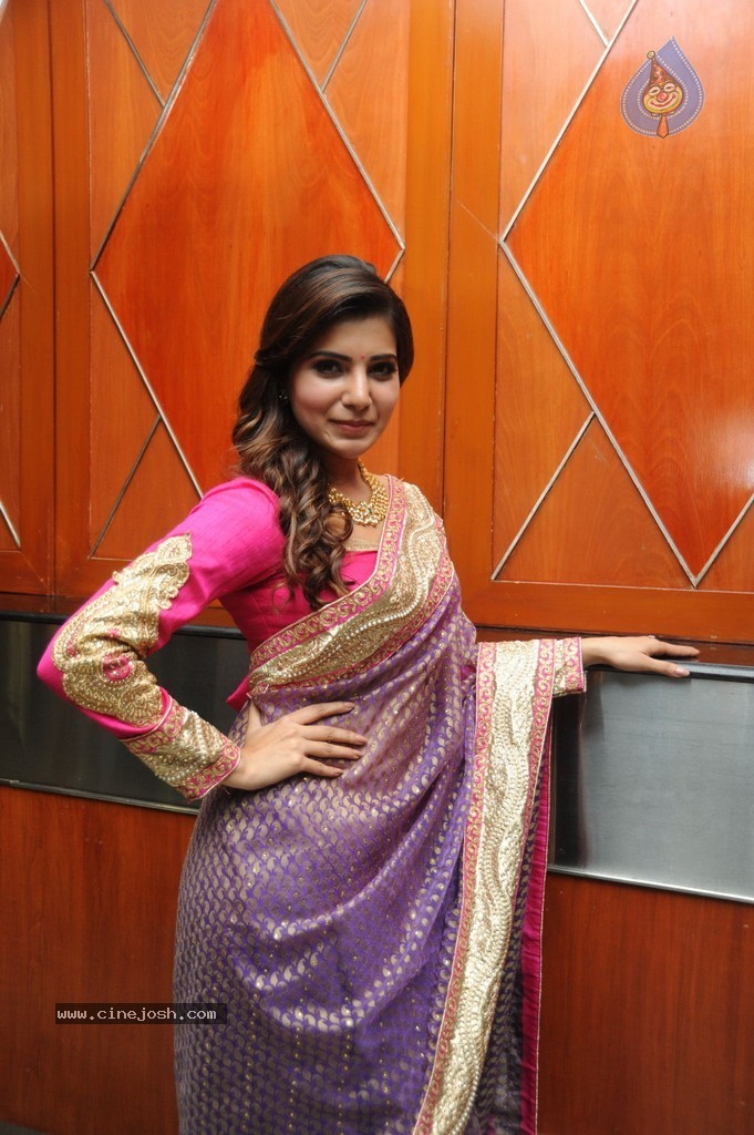 Samantha Walks the Ramp at Surat Dreams Fashion Show - 27 / 39 photos