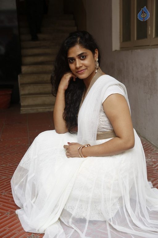 Samatha New Pics - 19 / 42 photos