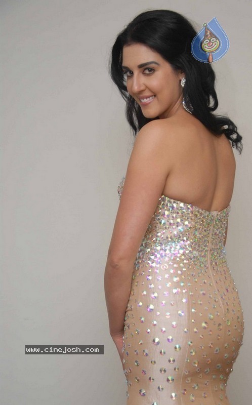 Samira Mohamed Ali Gallery - 26 / 43 photos