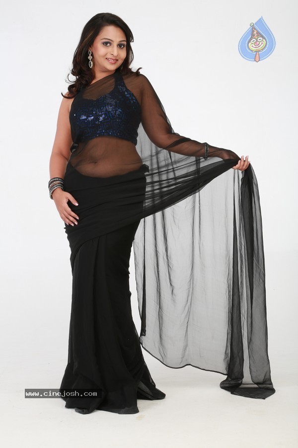 Samvritha Sunil Hot Photos - 66 / 70 photos