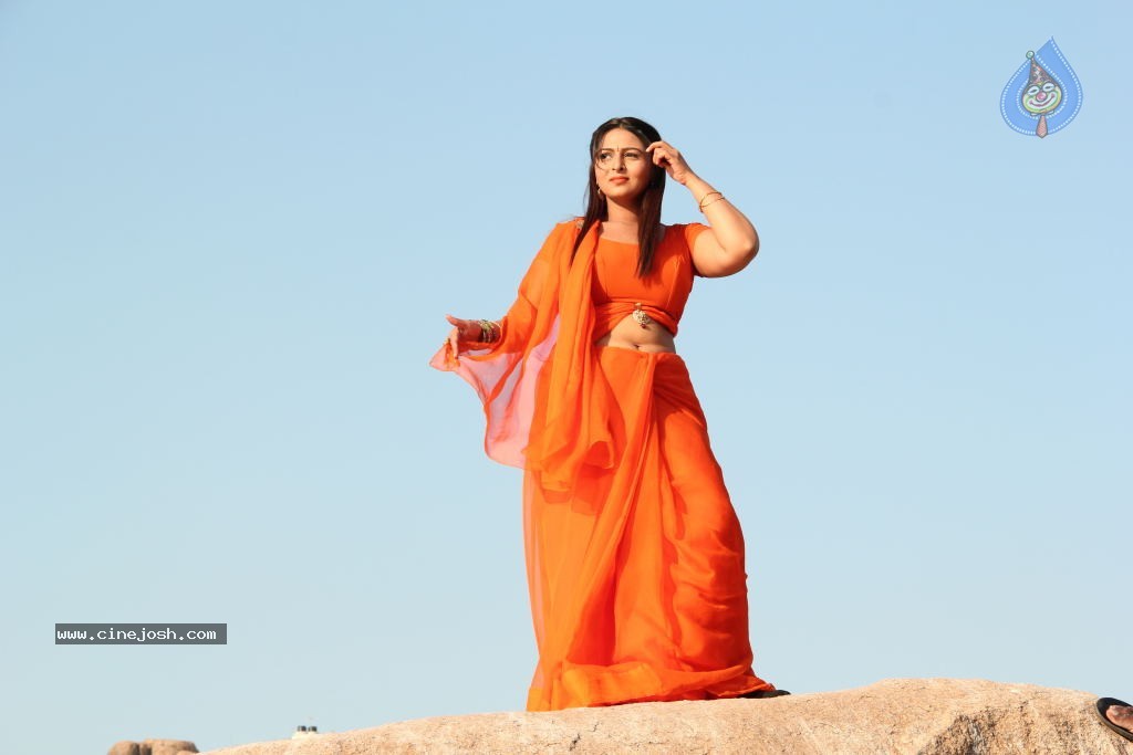 Samvritha Sunil Hot Stills - 63 / 95 photos