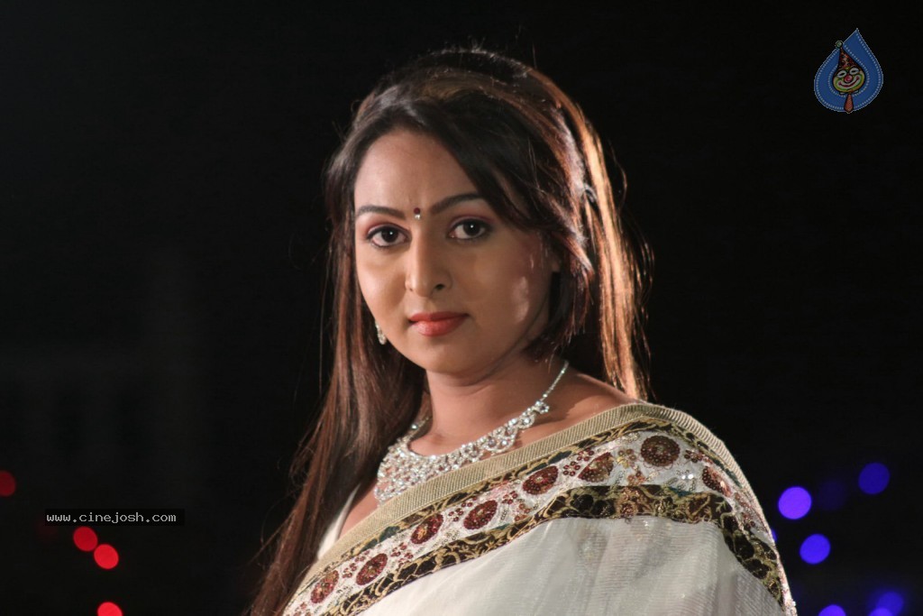 Samvritha Sunil New Stills - 35 / 78 photos