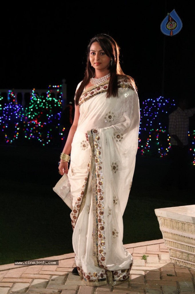 Samvritha Sunil New Stills - 73 / 78 photos