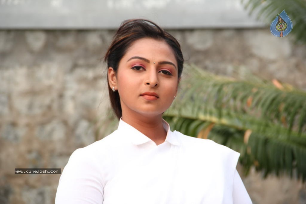 Samvritha Sunil Stills - 11 / 89 photos