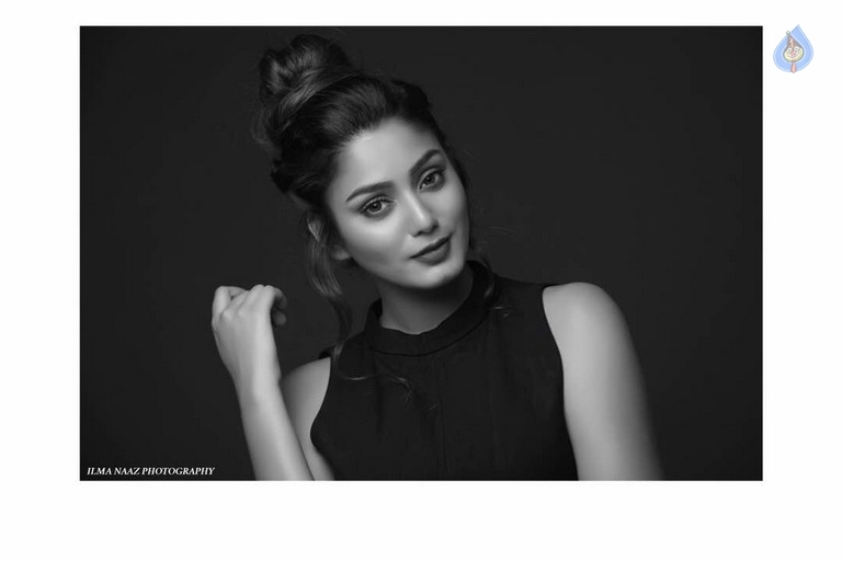 Sana Latest Photo Shoot - 9 / 11 photos