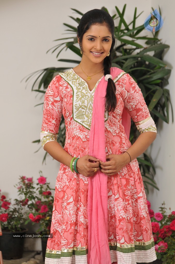 Sanchita Padukone New Photos - 29 / 59 photos
