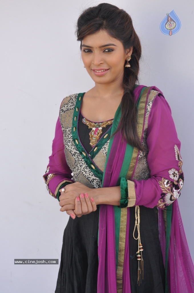 Sanchita Shetty New Stills - 17 / 70 photos