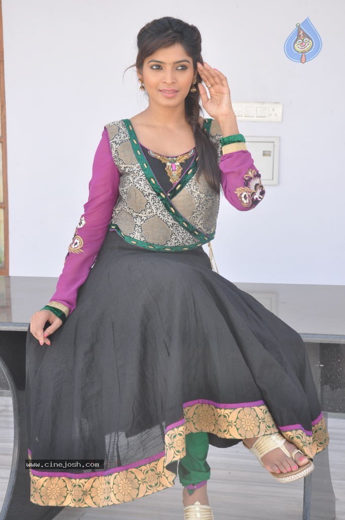 Sanchita Shetty New Stills - 27 / 70 photos