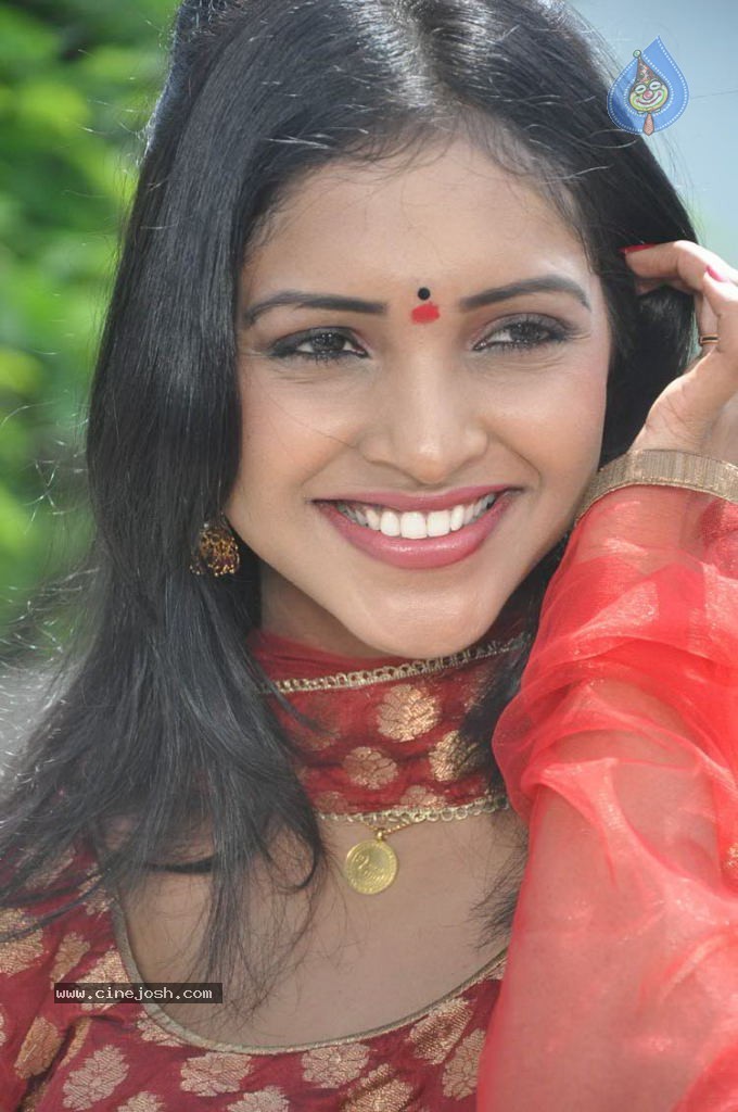 Sanchitha Padukone Latest Stills - 2 / 58 photos