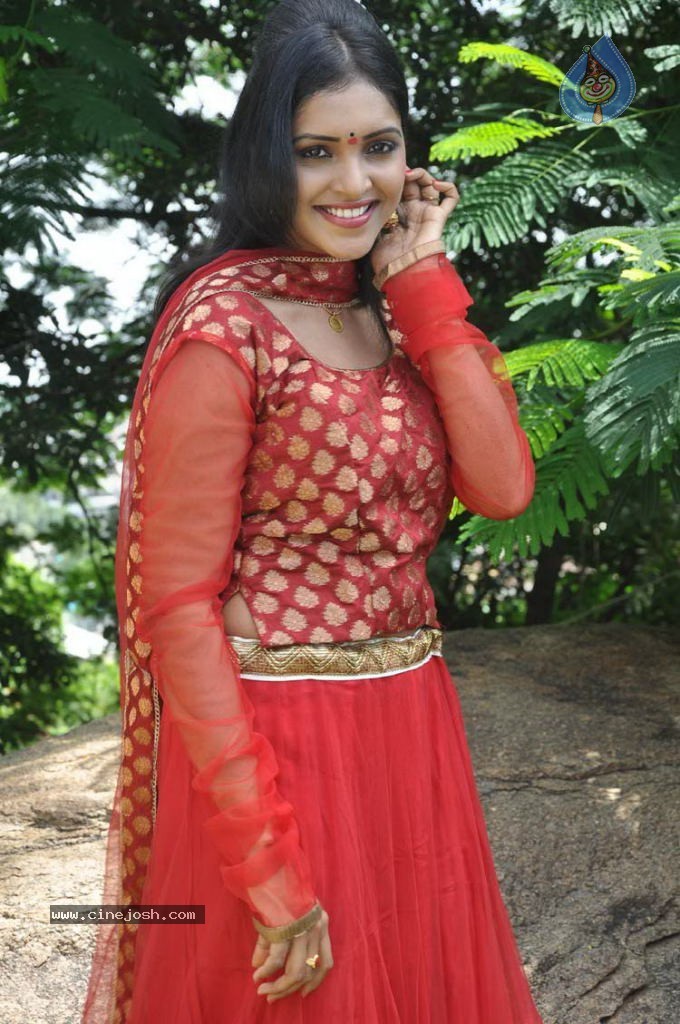 Sanchitha Padukone Latest Stills - 6 / 58 photos