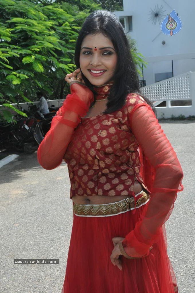 Sanchitha Padukone Latest Stills - 37 / 58 photos