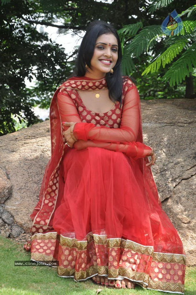 Sanchitha Padukone Latest Stills - 38 / 58 photos