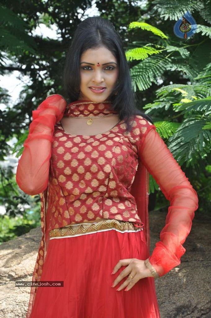 Sanchitha Padukone Latest Stills - 42 / 58 photos