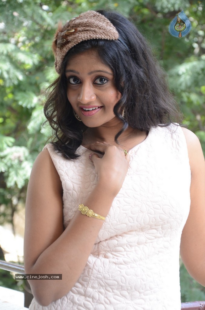 Sandeepthi Latest Stills - 4 / 66 photos