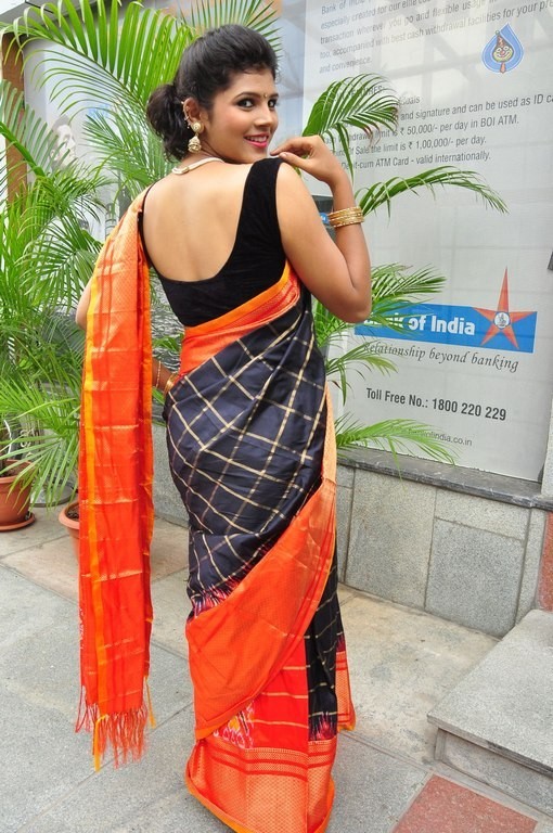 Sangeeta Kamath New Photos - 22 / 30 photos