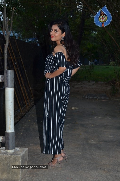 Sangeeta Krishnasamy Photos - 9 / 9 photos