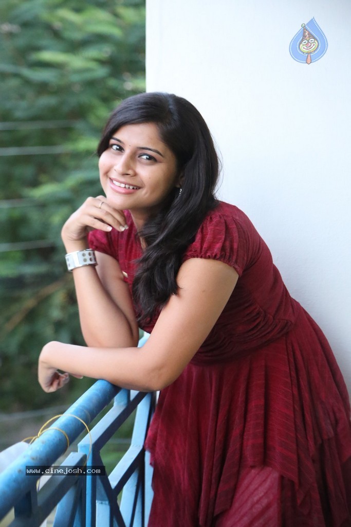 Sangeetha Photos - 21 / 33 photos