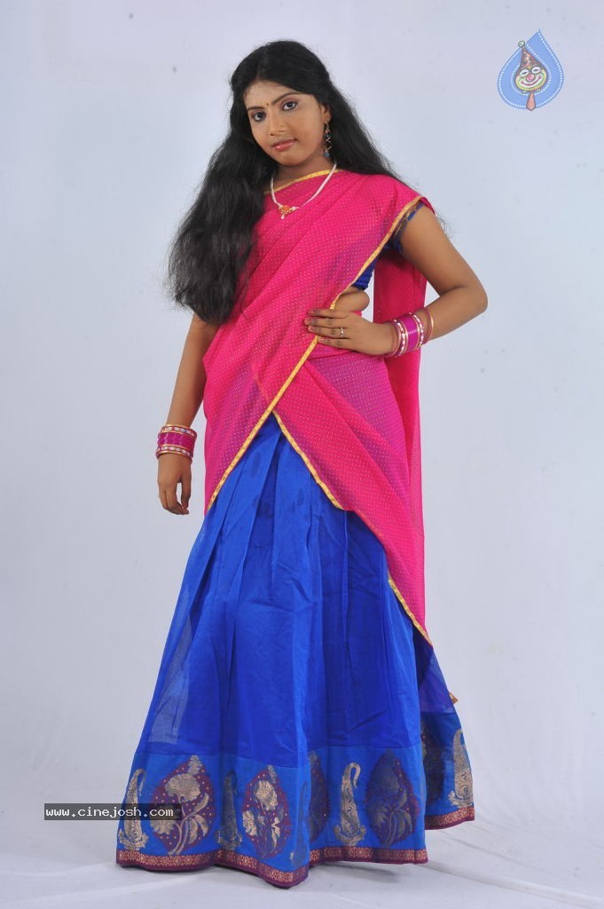 Saniya Stills - 58 / 79 photos