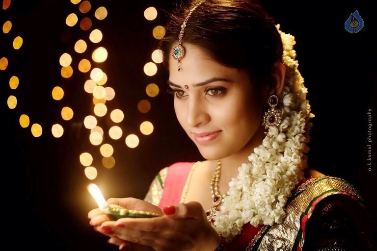 Saniyadhara New Photos - 10 / 12 photos