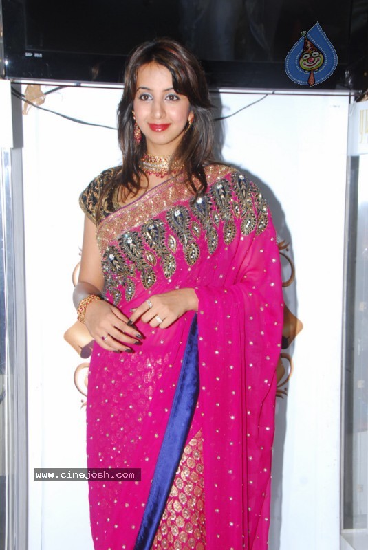 Sanjana at Neeru's Shopping mall - 2 / 55 photos
