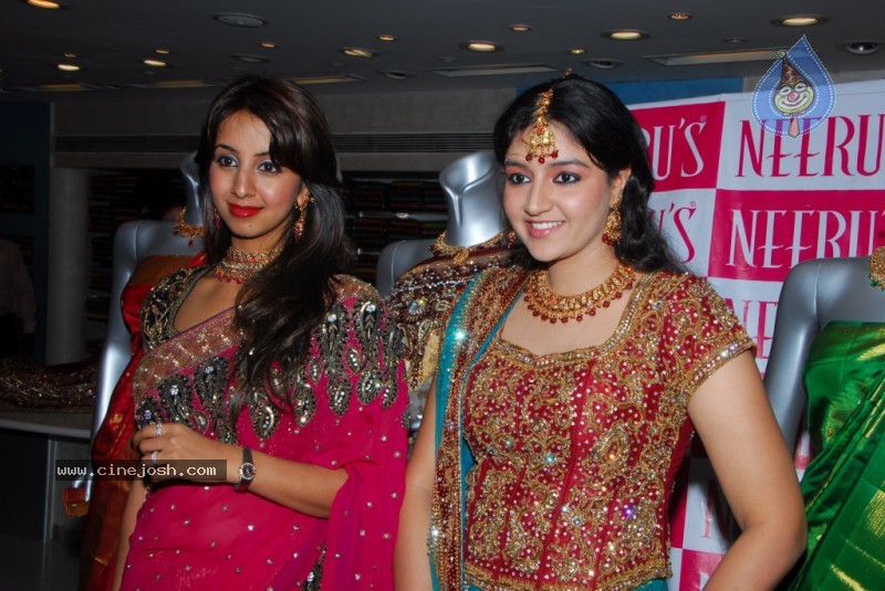 Sanjana at Neeru's Shopping mall - 19 / 55 photos