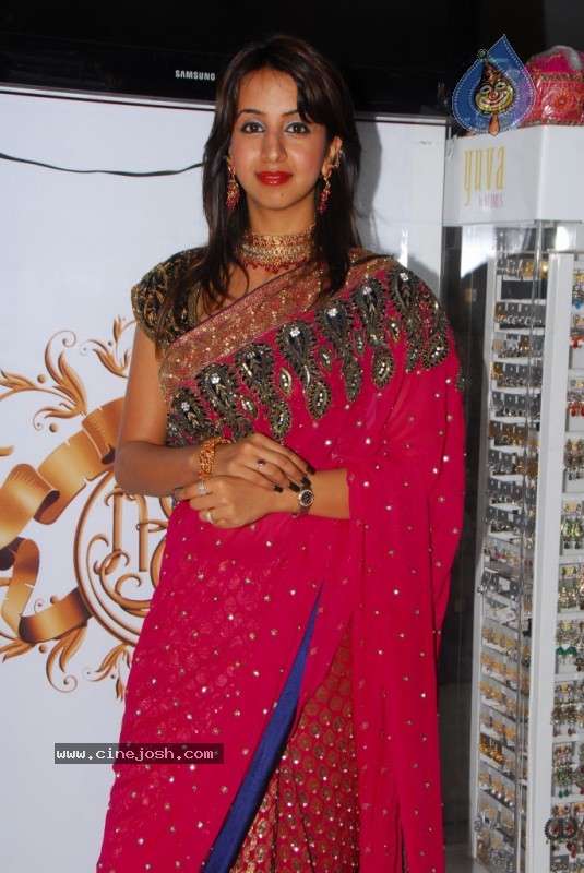 Sanjana at Neeru's Shopping mall - 42 / 55 photos