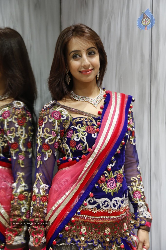 Sanjana New Hot Photos - 130 / 149 photos