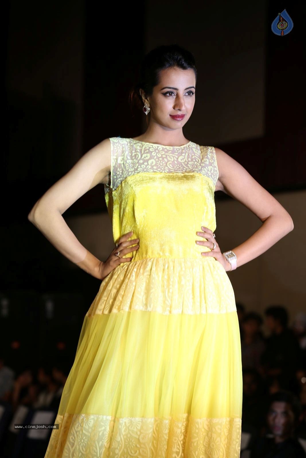Sanjana New Stills - 5 / 48 photos