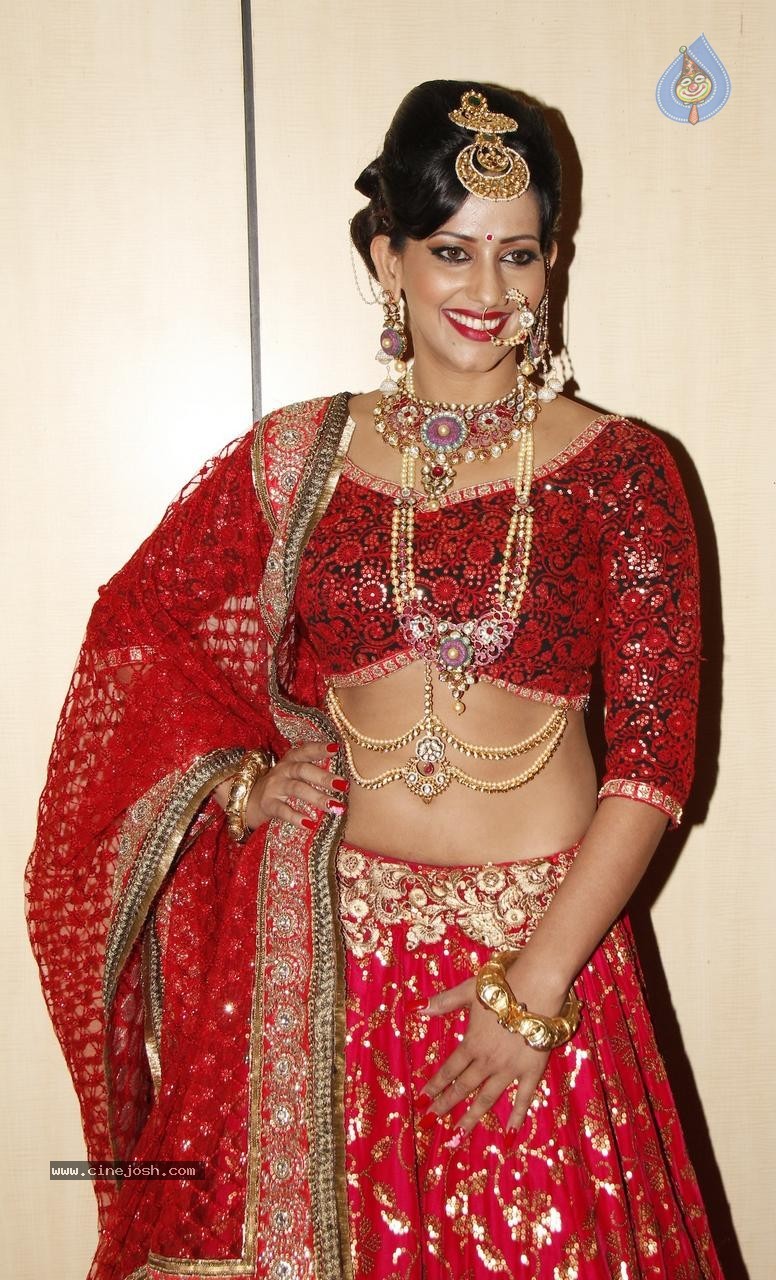 Sanjana Singh New Photos - 11 / 23 photos