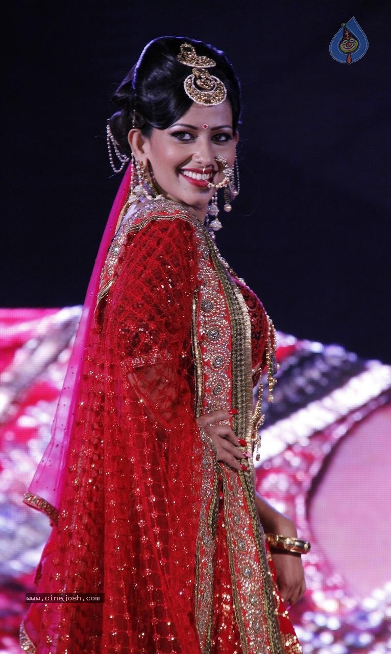 Sanjana Singh New Photos - 22 / 23 photos