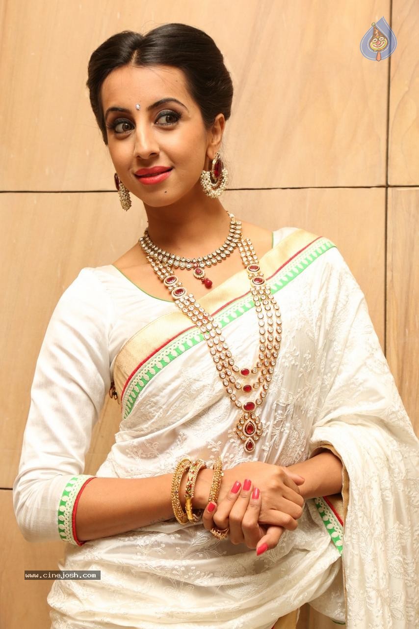 Sanjjanaa Galrani New Photos - 12 / 74 photos