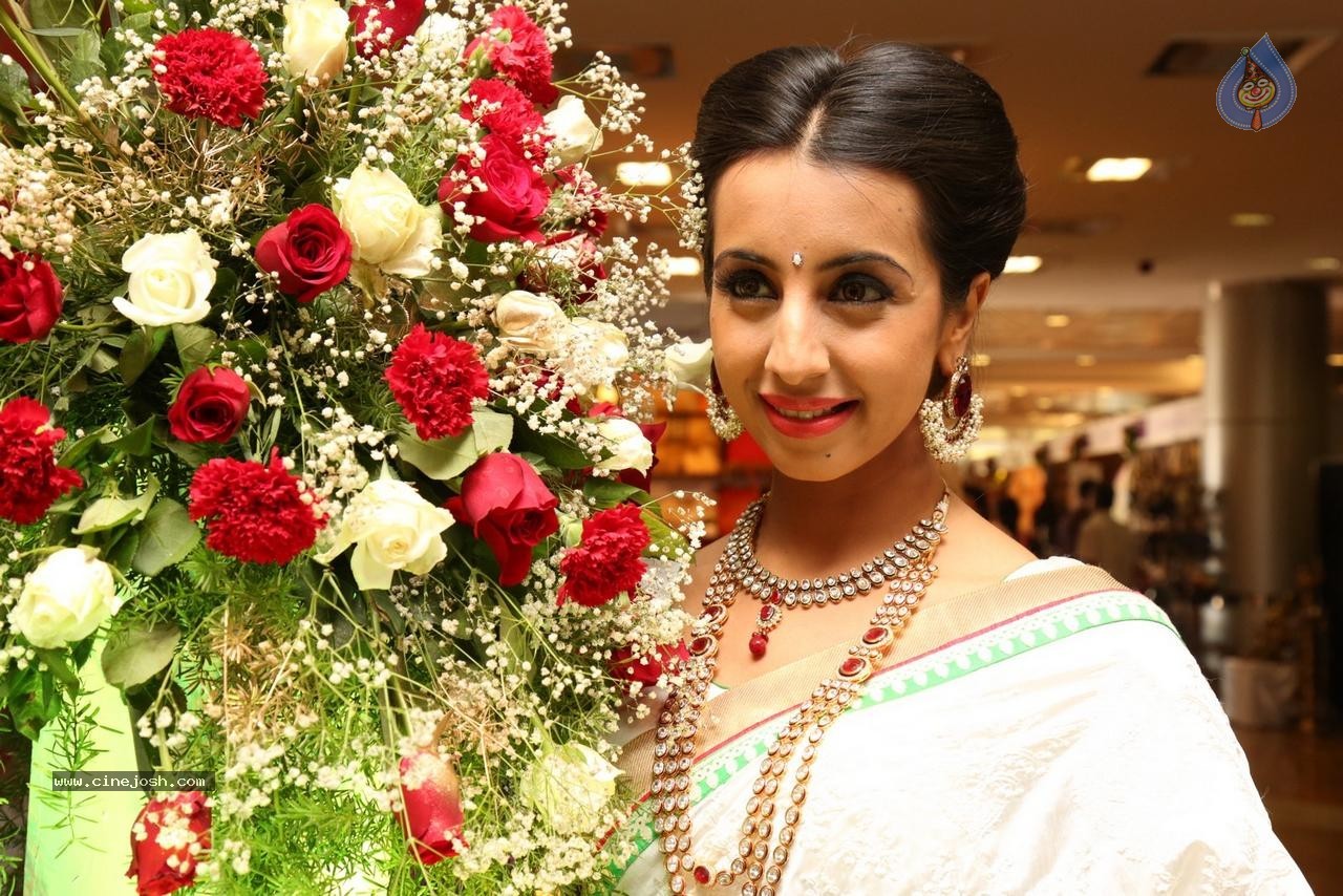 Sanjjanaa Galrani New Photos - 48 / 74 photos
