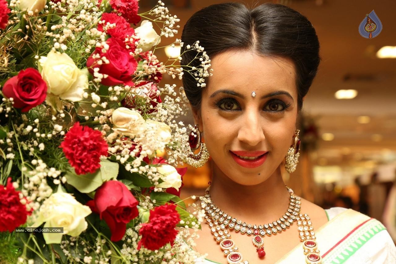 Sanjjanaa Galrani New Photos - 49 / 74 photos