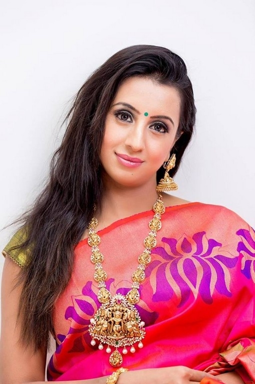 Sanjjanaa Galrani New Pics - 2 / 3 photos
