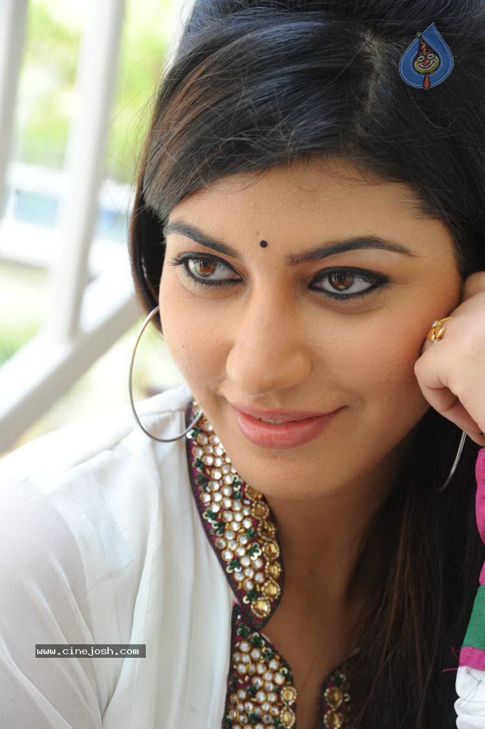 Sarah Sharma New Stills - 28 / 58 photos