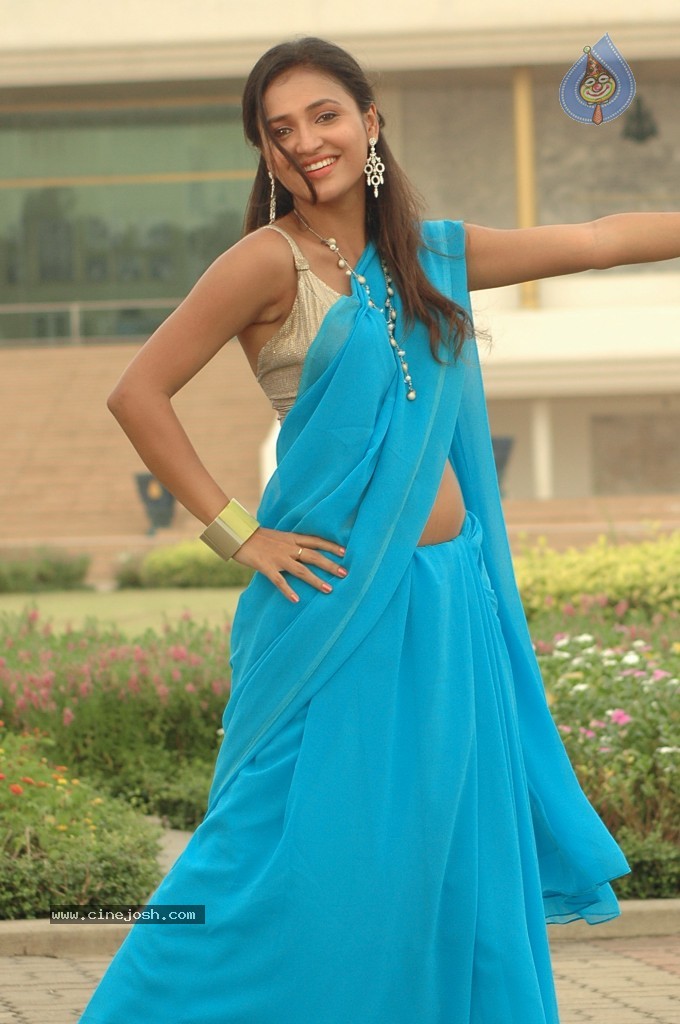 Sarayu New Stills - 9 / 67 photos