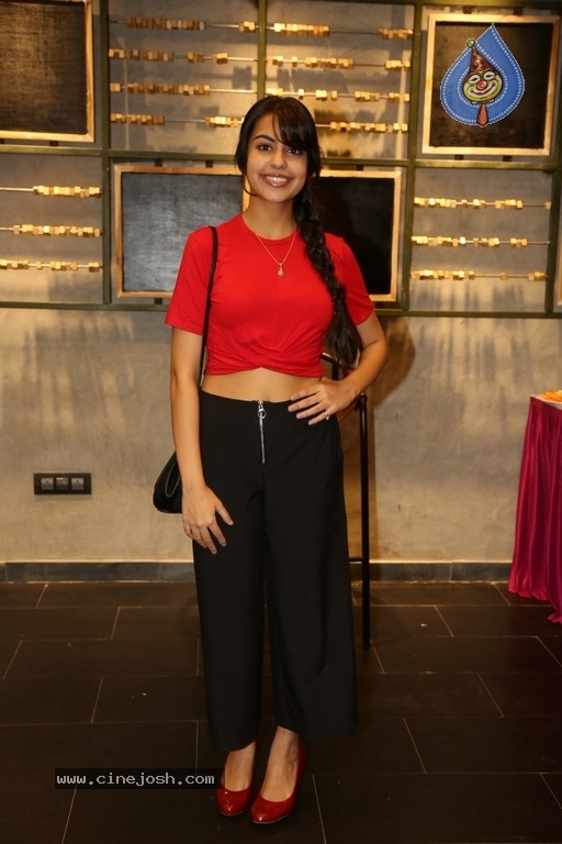 Sasha Singh Latest Photos - 1 / 15 photos